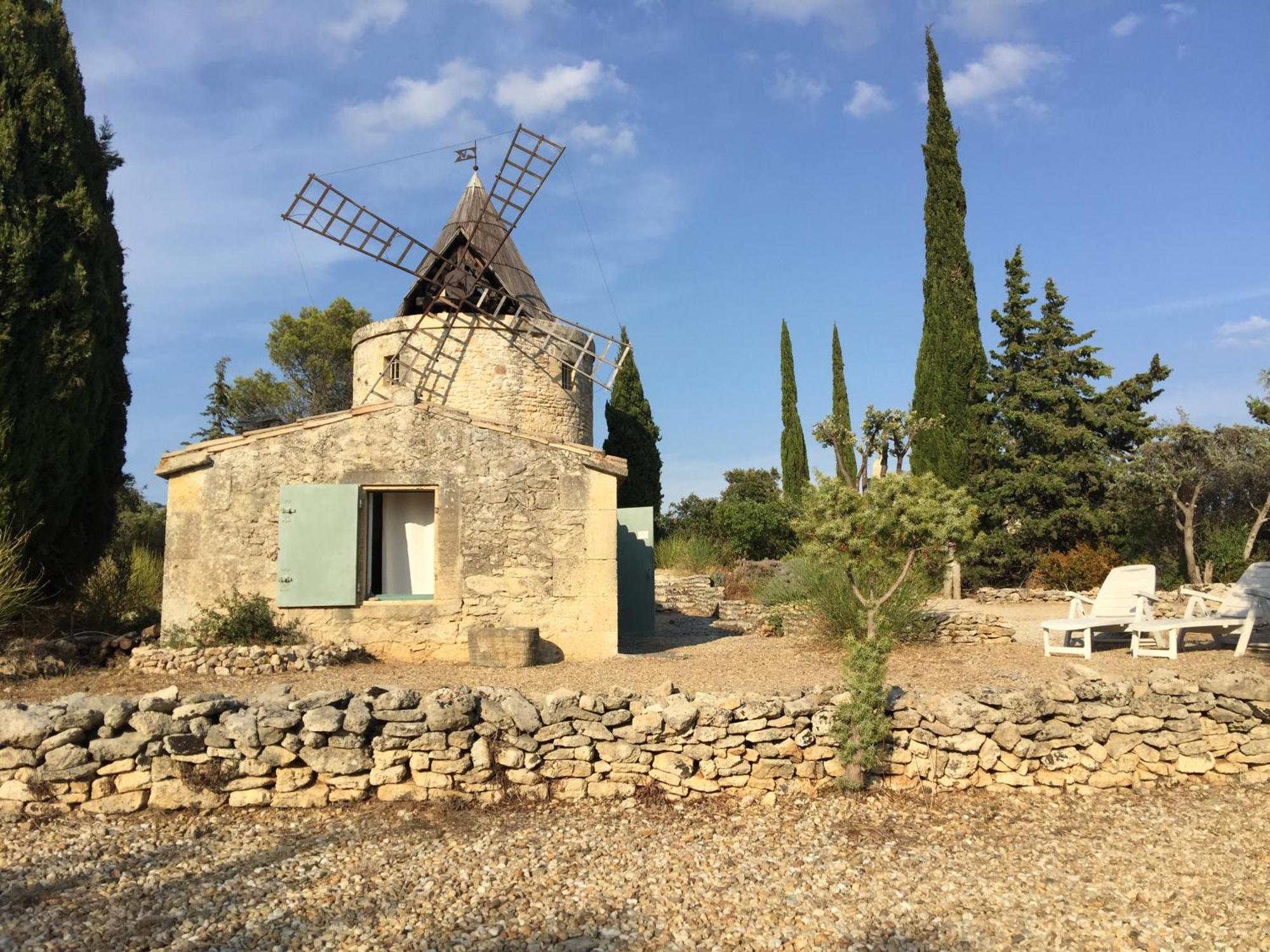 Moulin De Maitre Cornille Villa แกสติญง-ดู-การ์ ภายนอก รูปภาพ